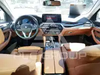 2021 BMW 530