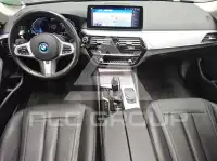 2021 BMW 530