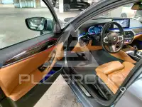 2021 BMW 530