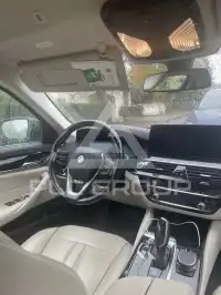 2021 BMW 530