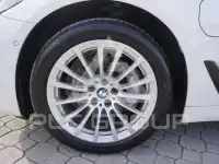 2021 BMW 530