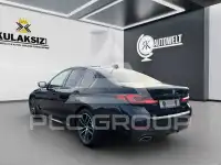 2021 BMW 530