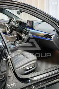 2021 BMW 530