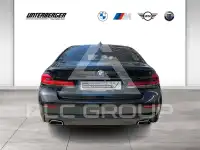 2021 BMW 530