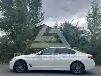 2021 BMW 530