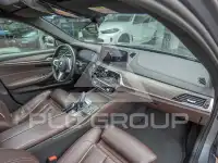 2021 BMW 530