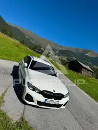 2021 BMW 320