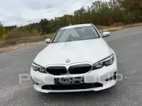 2021 BMW 320