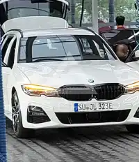 2021 BMW 330