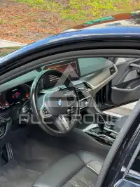 2021 BMW 550