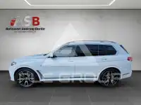 2021 BMW X7