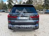 2021 BMW X7