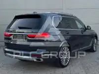 2021 BMW X7