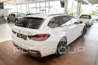 2021 BMW 520