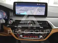 2021 BMW 520