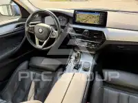 2021 BMW 520