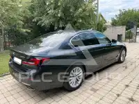 2021 BMW 520