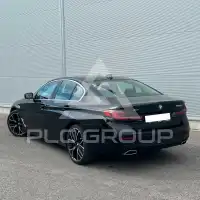 2021 BMW 520