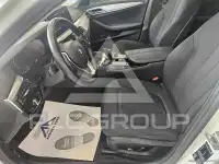 2021 BMW 520