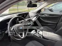 2021 BMW 520
