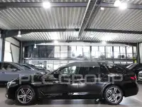 2021 BMW 520