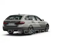 2021 BMW 520