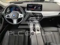 2021 BMW 520