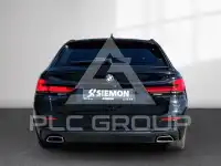 2021 BMW 520