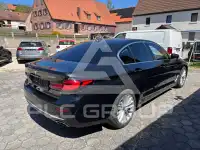 2021 BMW 520