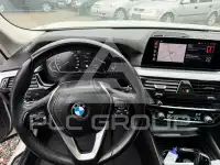 2021 BMW 520