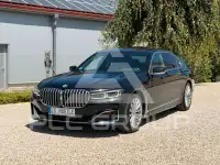 2021 BMW 730