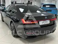 2021 BMW 730
