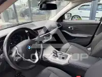 2021 BMW 318