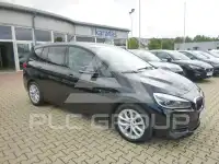 2021 BMW 220