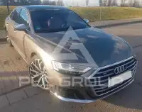 2021 Audi S8