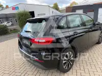 2021 Mercedes Benz B 200