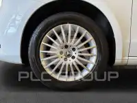 2021 Mercedes Benz V 220