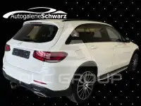 2021 Mercedes Benz GLC 220