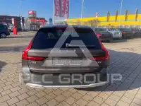 2021 Volvo V90