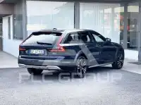 2021 Volvo V90