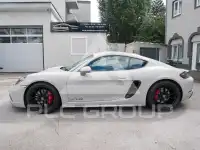 2021 Porsche Cayman