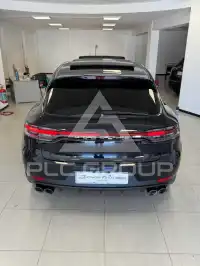 2021 Porsche MACAN