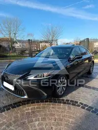 2021 Lexus ES300