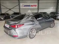 2021 Lexus ES300