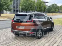 2021 Peugeot 5008