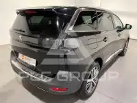2021 Peugeot 5008