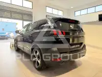 2021 Peugeot 5008