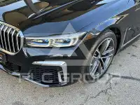 2022 BMW 740
