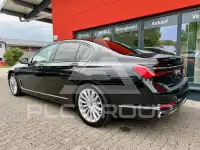 2022 BMW 740