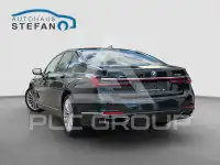 2022 BMW 740